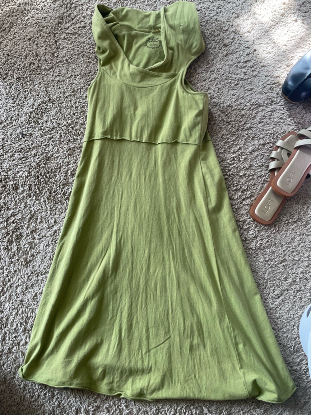 Prana Woman’s Cotton Hooded Dress in SZ S in gently used condition